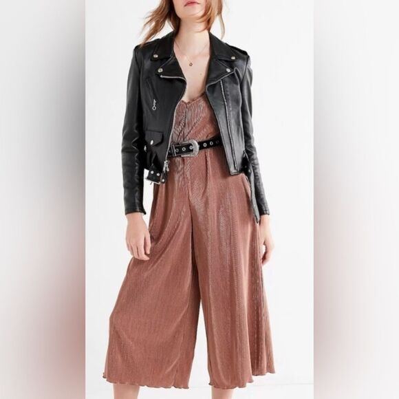 Out from Under Pleated Boho Jumpsuit Size XS GUC - Picture 2 of 10